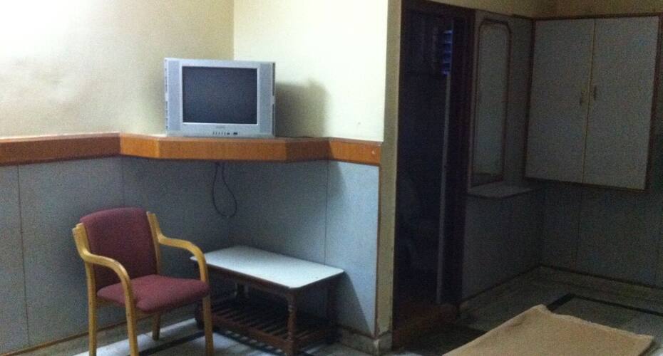 Sri Rama Boarding and Lodging, Hosur 3